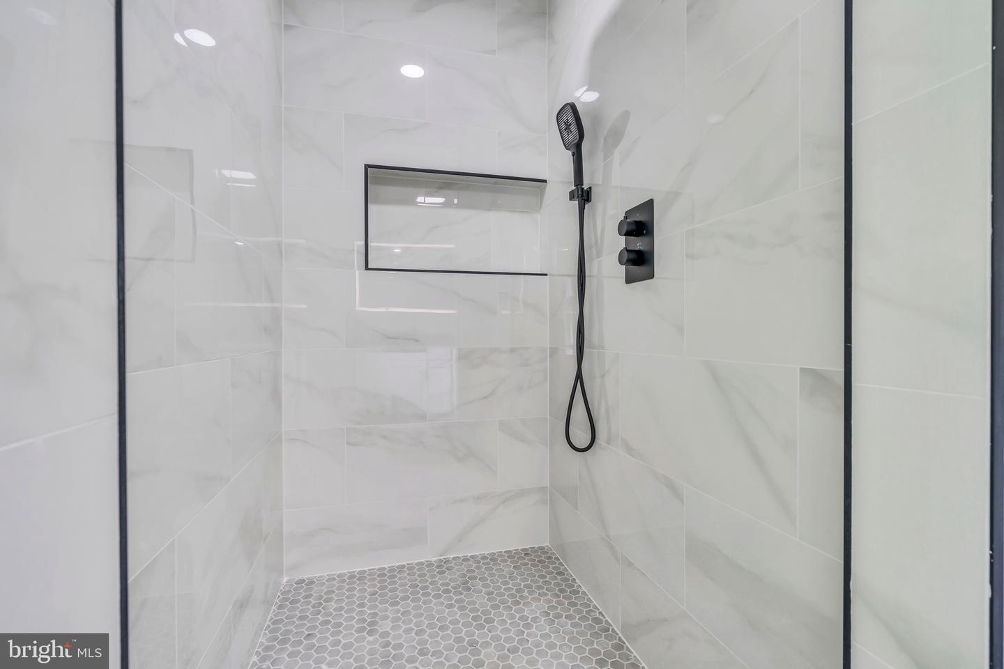 14 Melbourne Ln Property Photo 17
