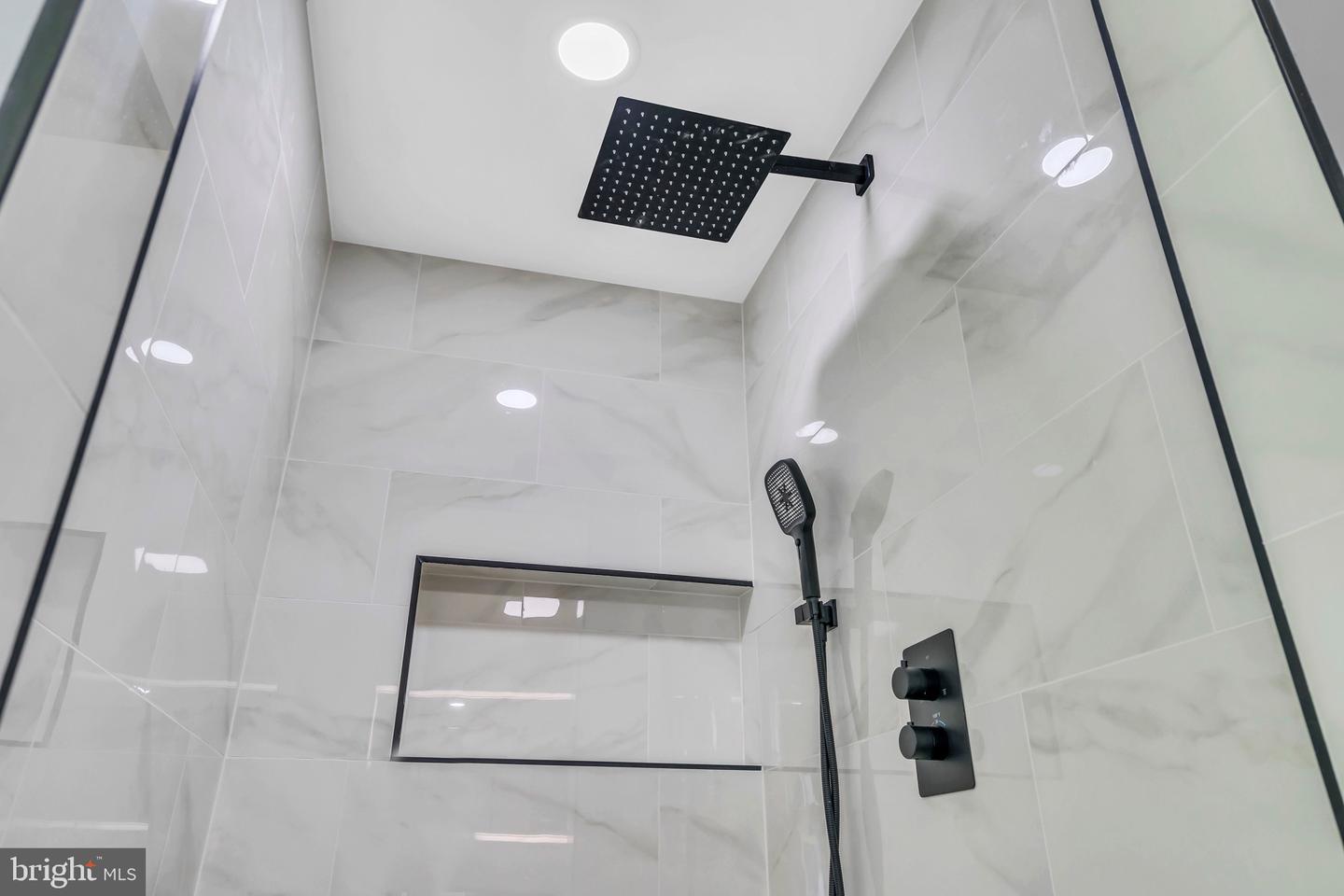 14 Melbourne Ln Property Photo 18