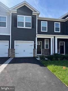 74 Alexander Way Property Photo 1