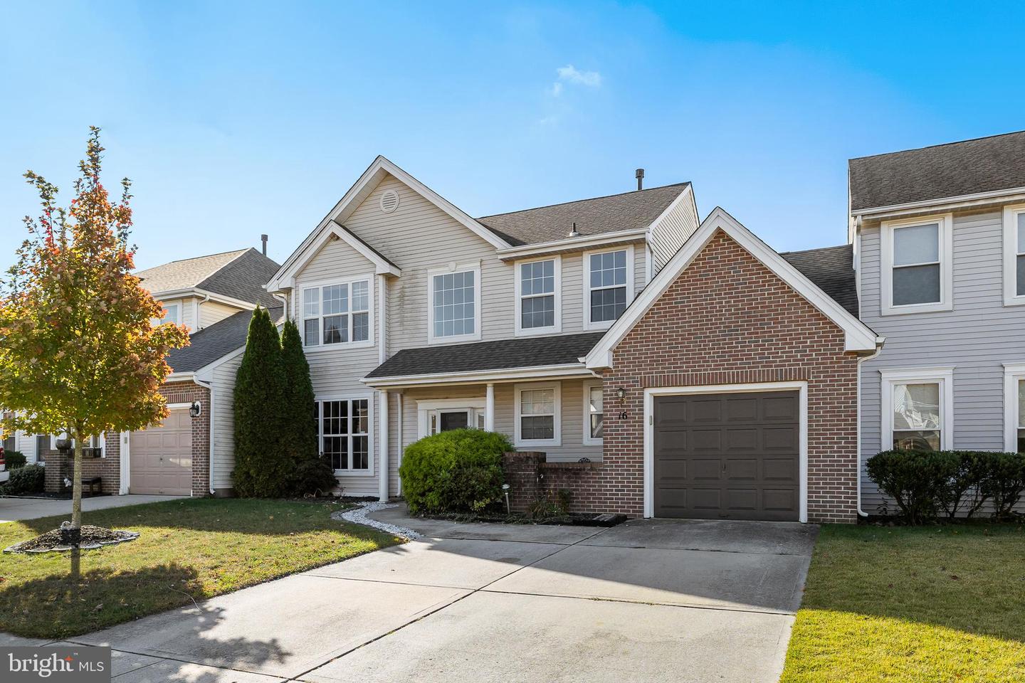 16 Wildberry Property Photo 1