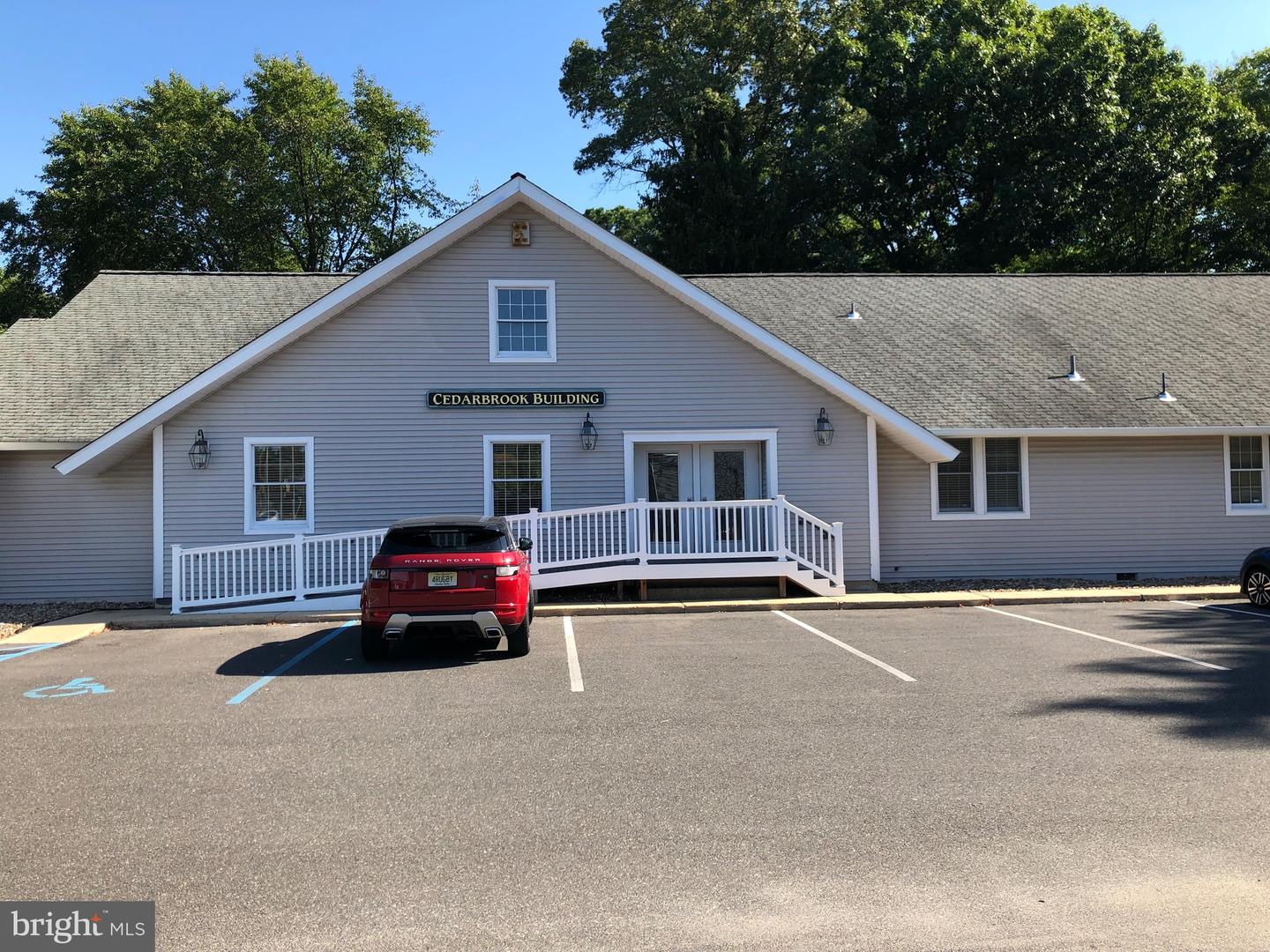 99 Taunton Rd Property Photo 1
