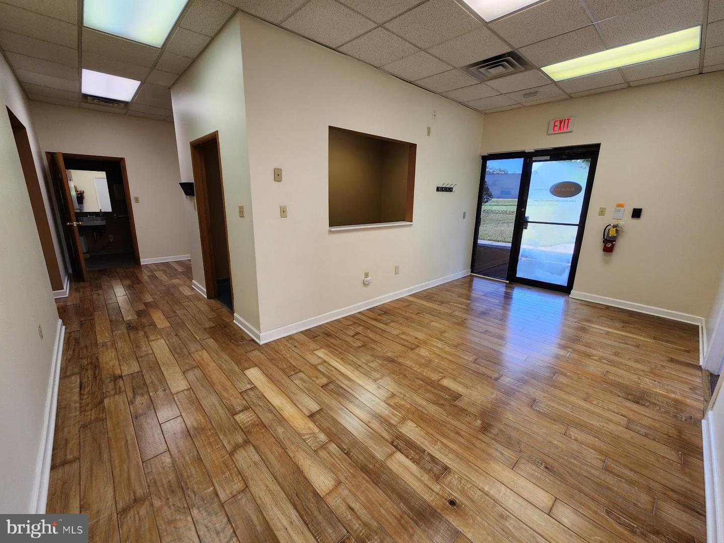 1 LINDA LN #A Property Photo 1