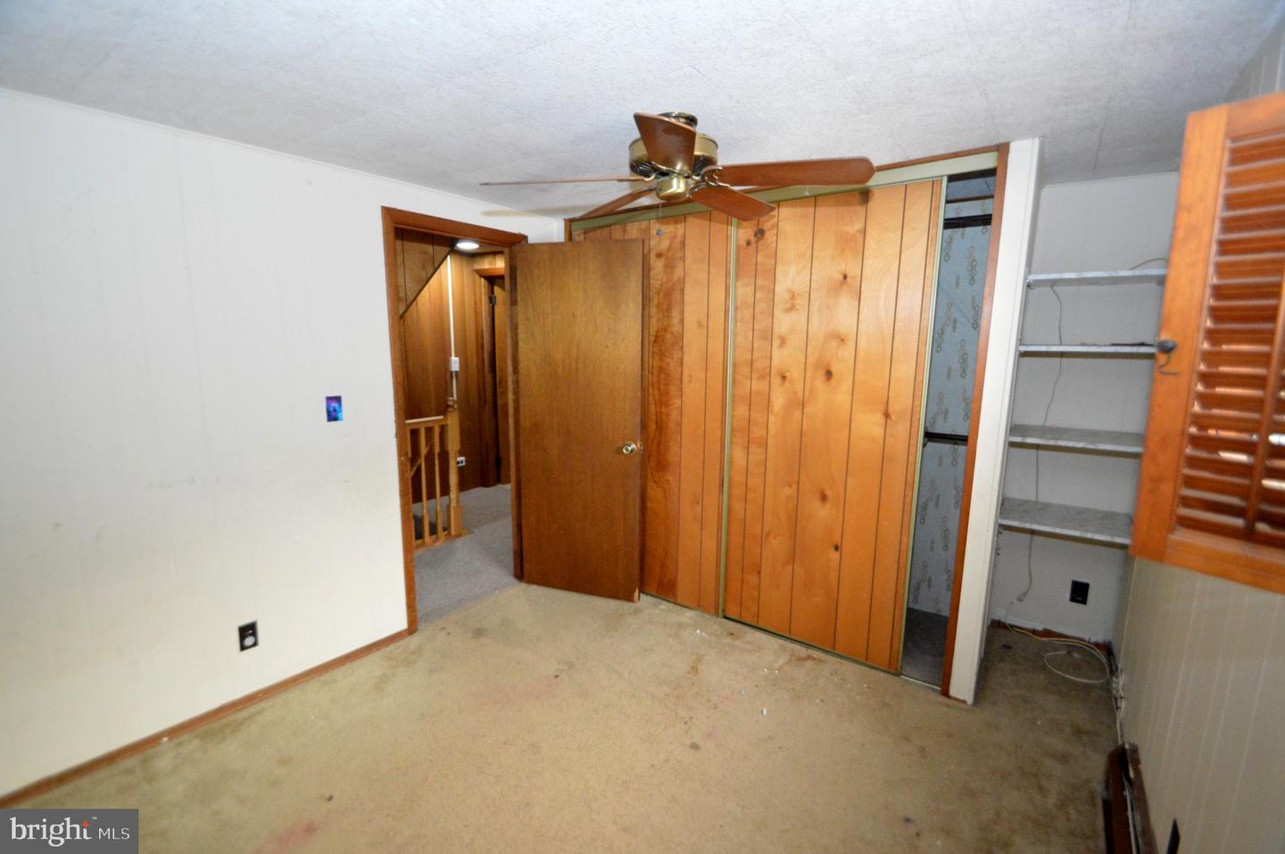 105 Thompson St Property Photo 17
