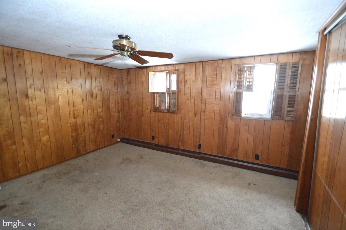 105 Thompson St Property Photo 18