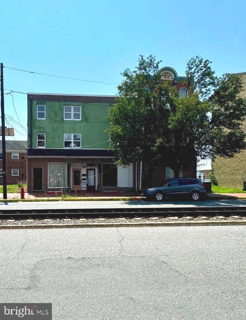 20-22 E Broad St Property Photo 2