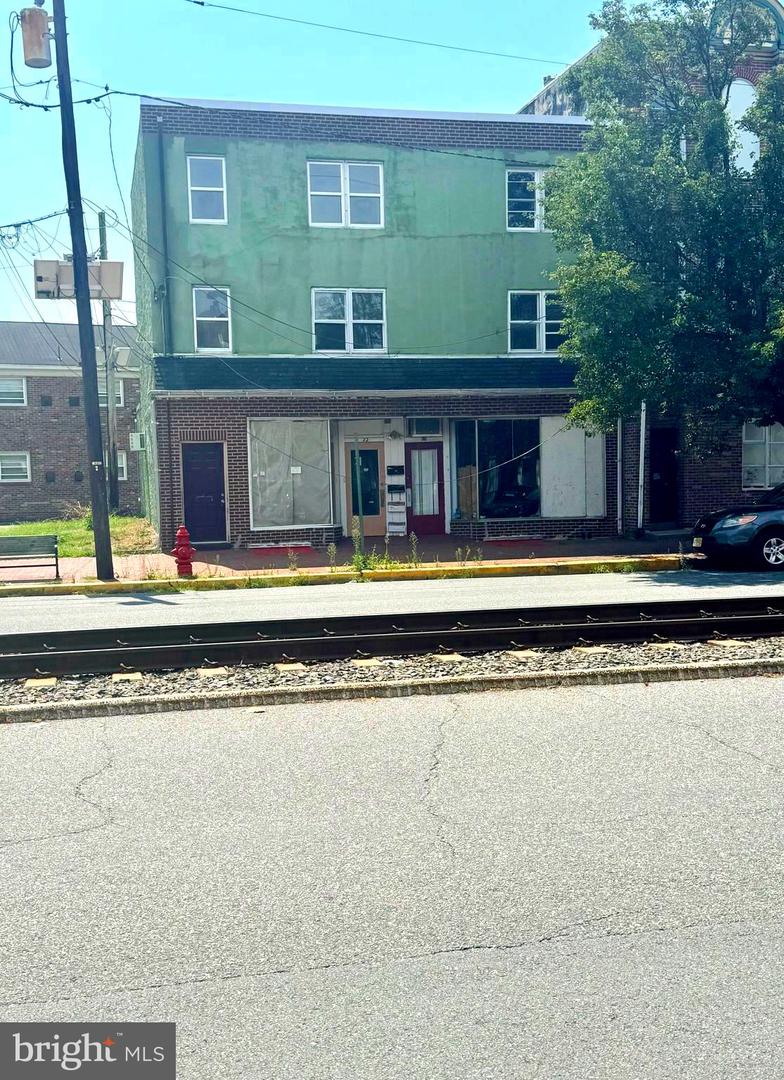 20-22 E Broad St Property Photo 2