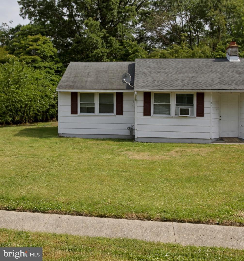 922 Pembrown Rd Property Photo 1