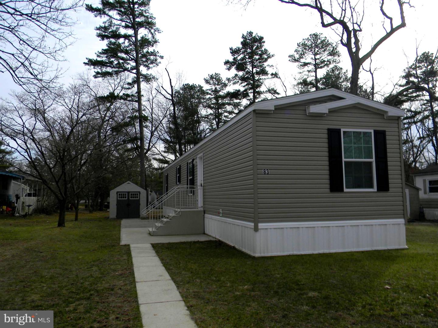 83 HOLLY CT