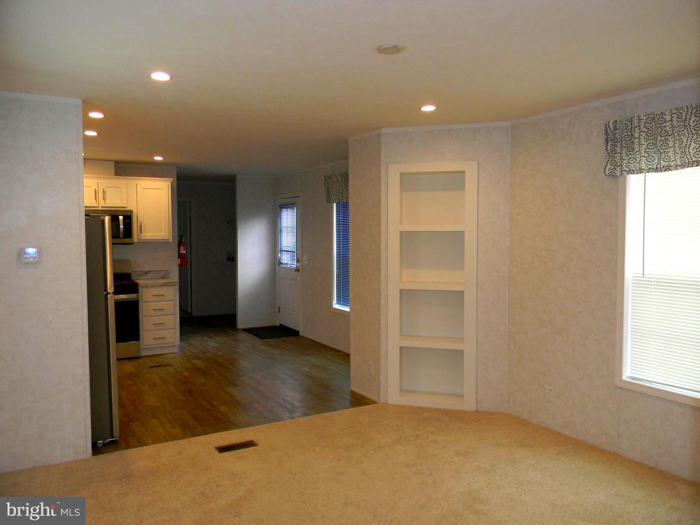 83 Holly Ct Property Photo 2