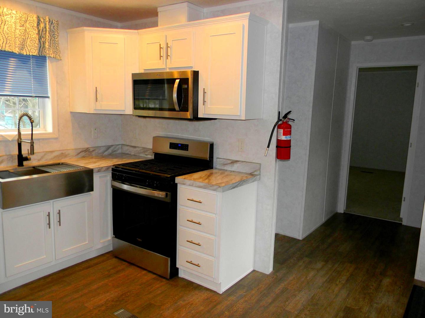 83 Holly Ct Property Photo 8