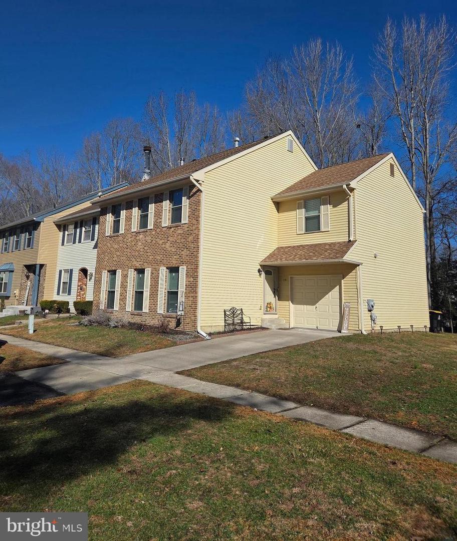 19 BLACKHAWK CT