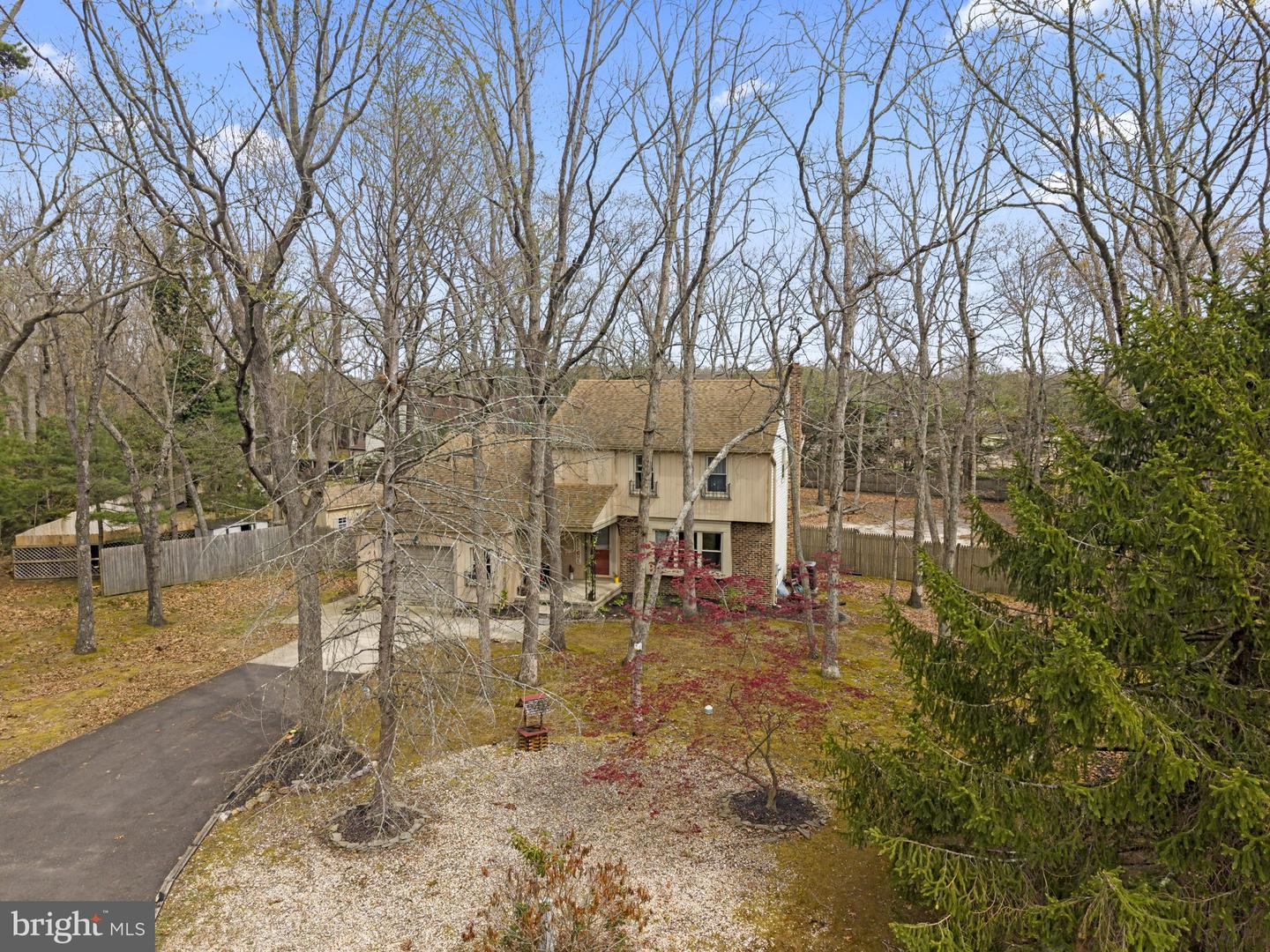 4 Margy Ln Property Photo 4