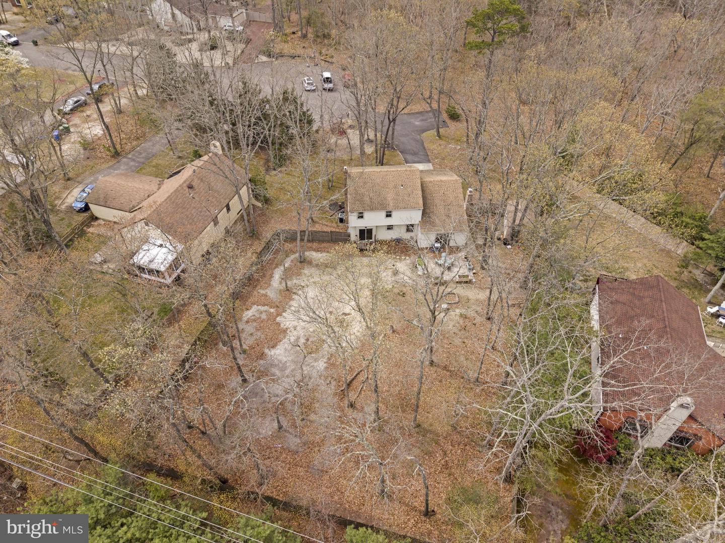4 Margy Ln Property Photo 8