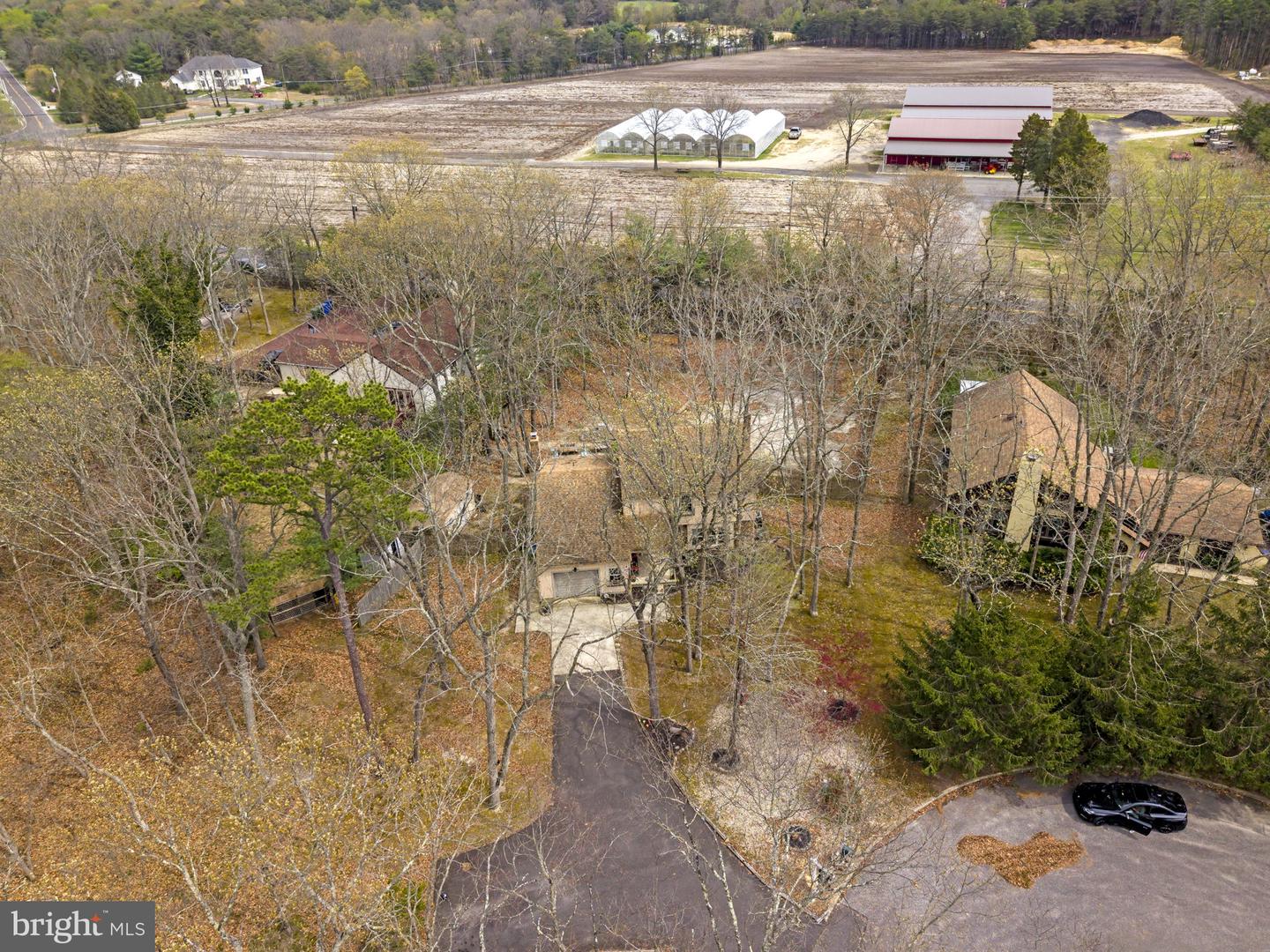 4 Margy Ln Property Photo 46
