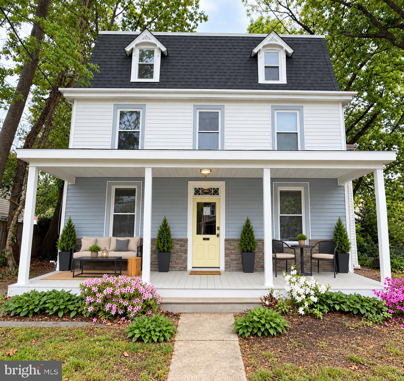 212 WARREN ST Property Photo 1