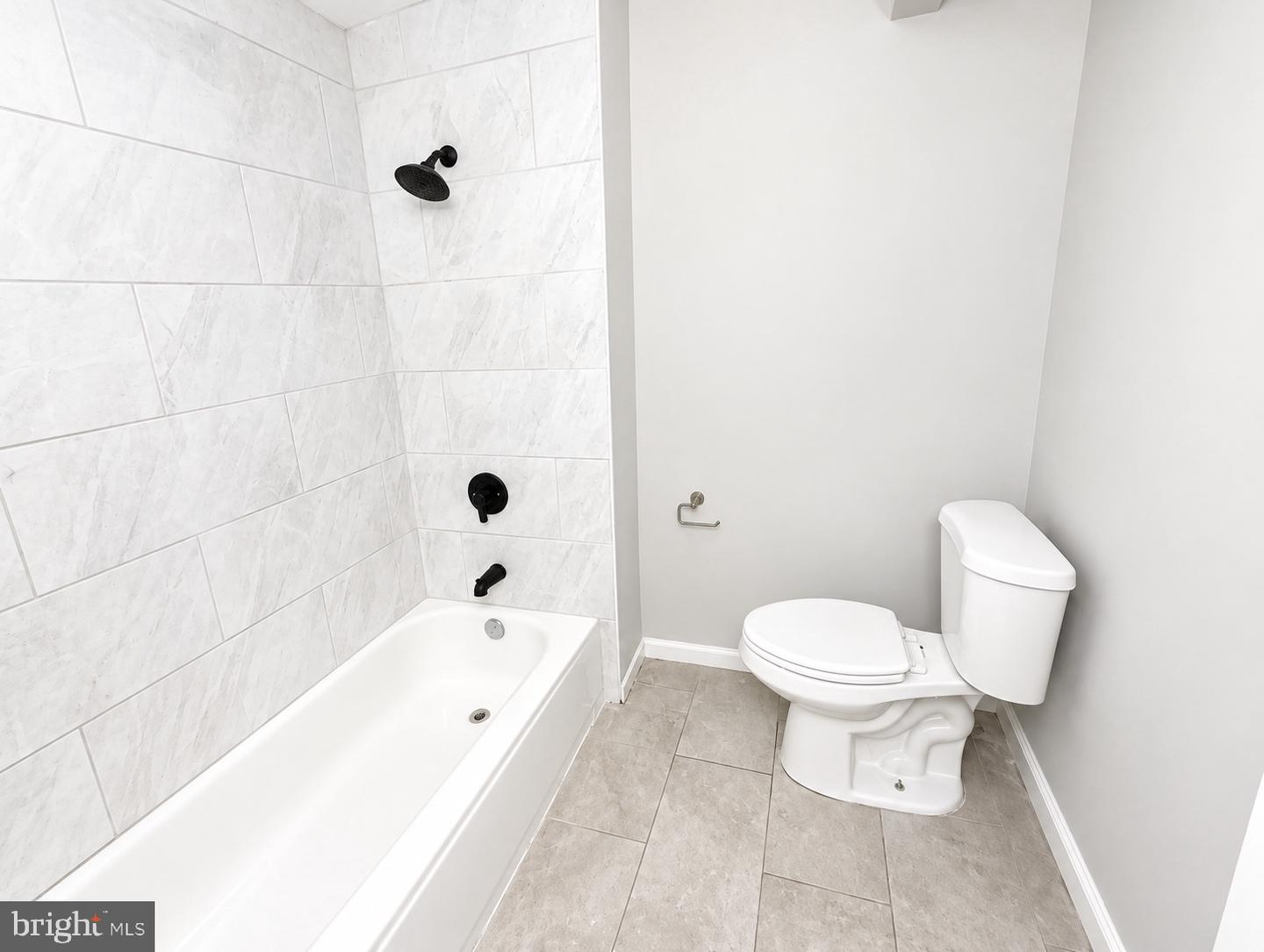 212 Warren St Property Photo 42