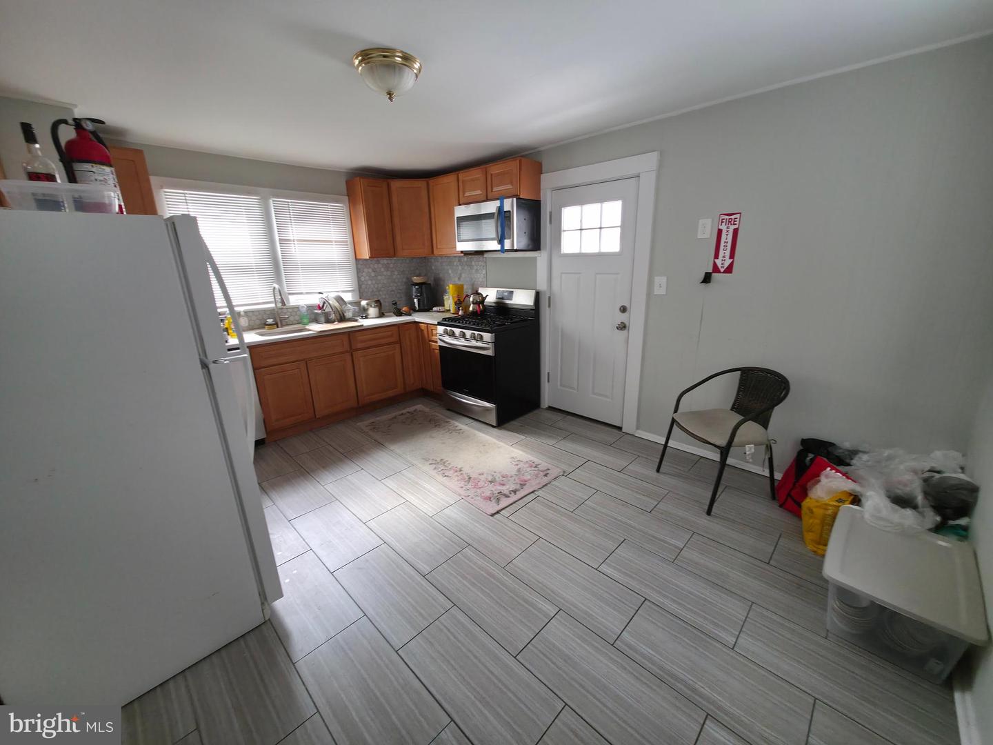 213 Laurel St Property Photo 7