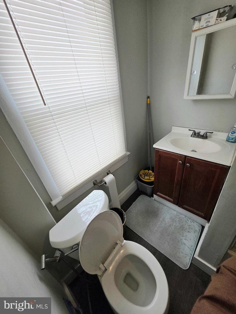 213 Laurel St Property Photo 16
