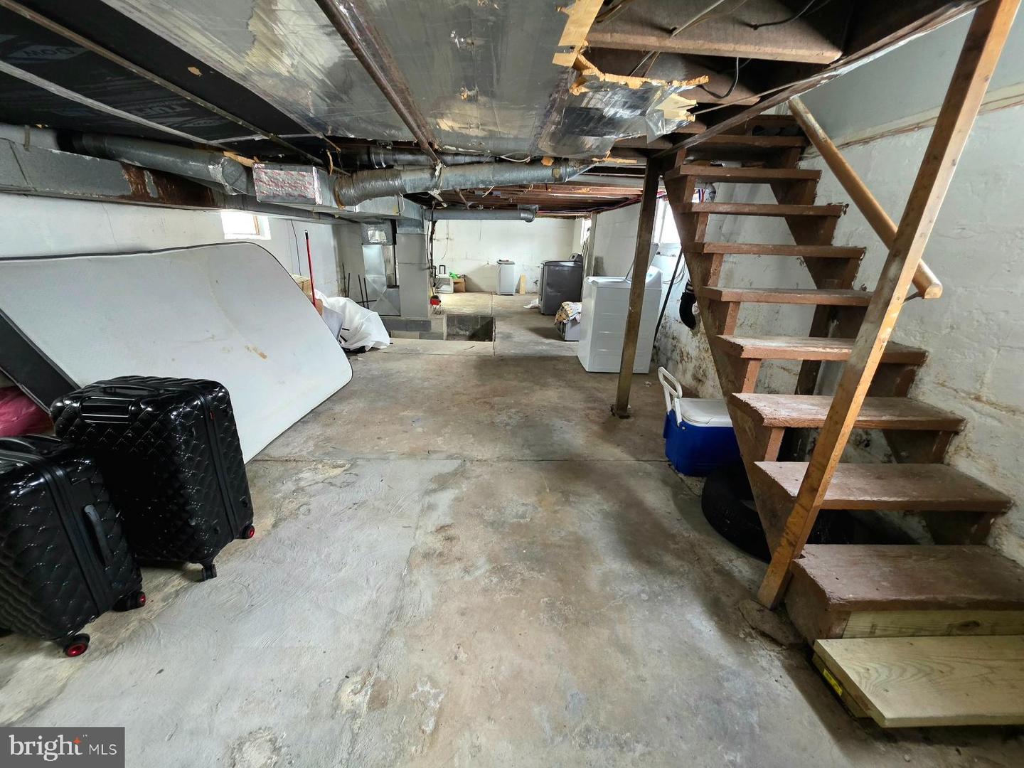 213 Laurel St Property Photo 20