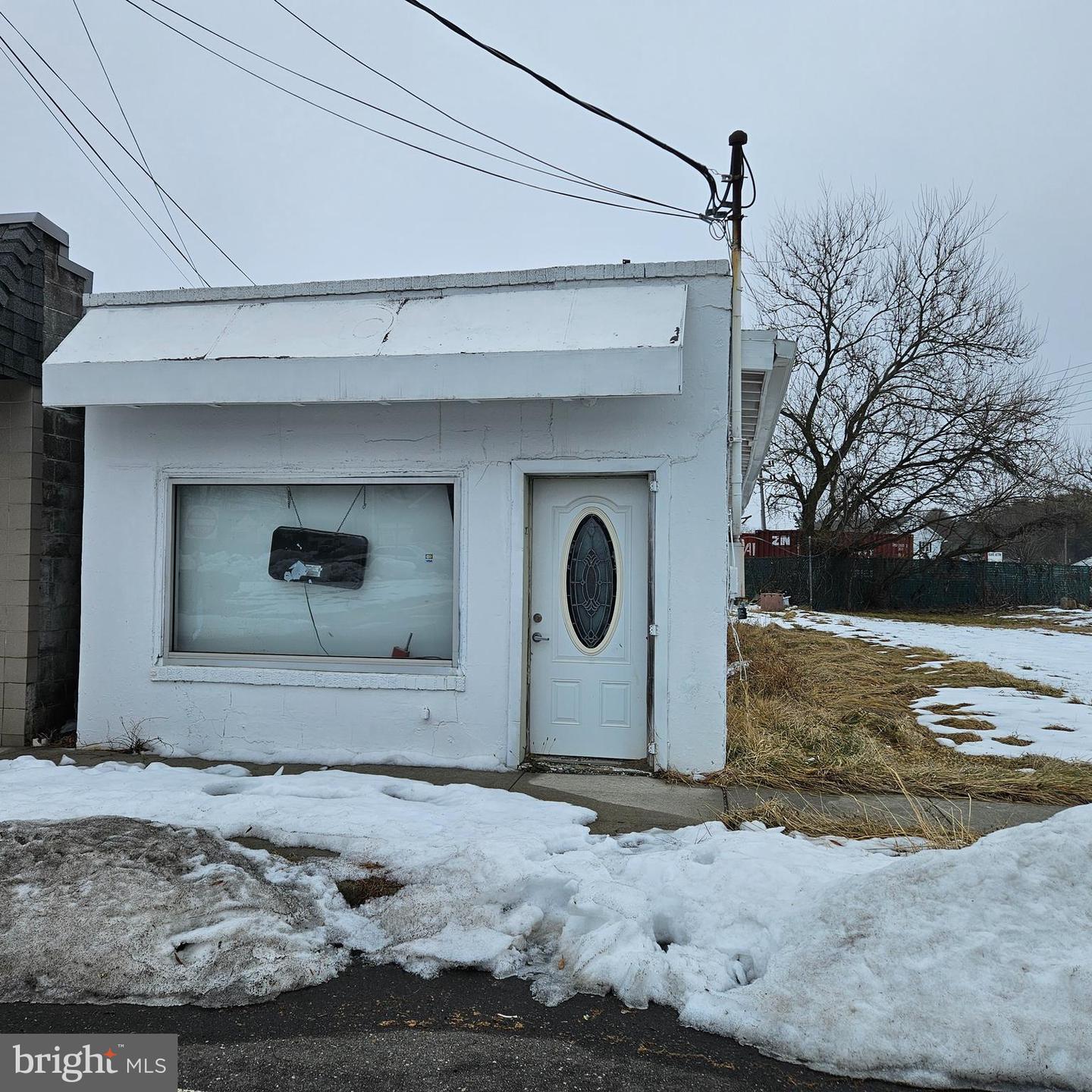 127 Fort Dix St Property Photo 2