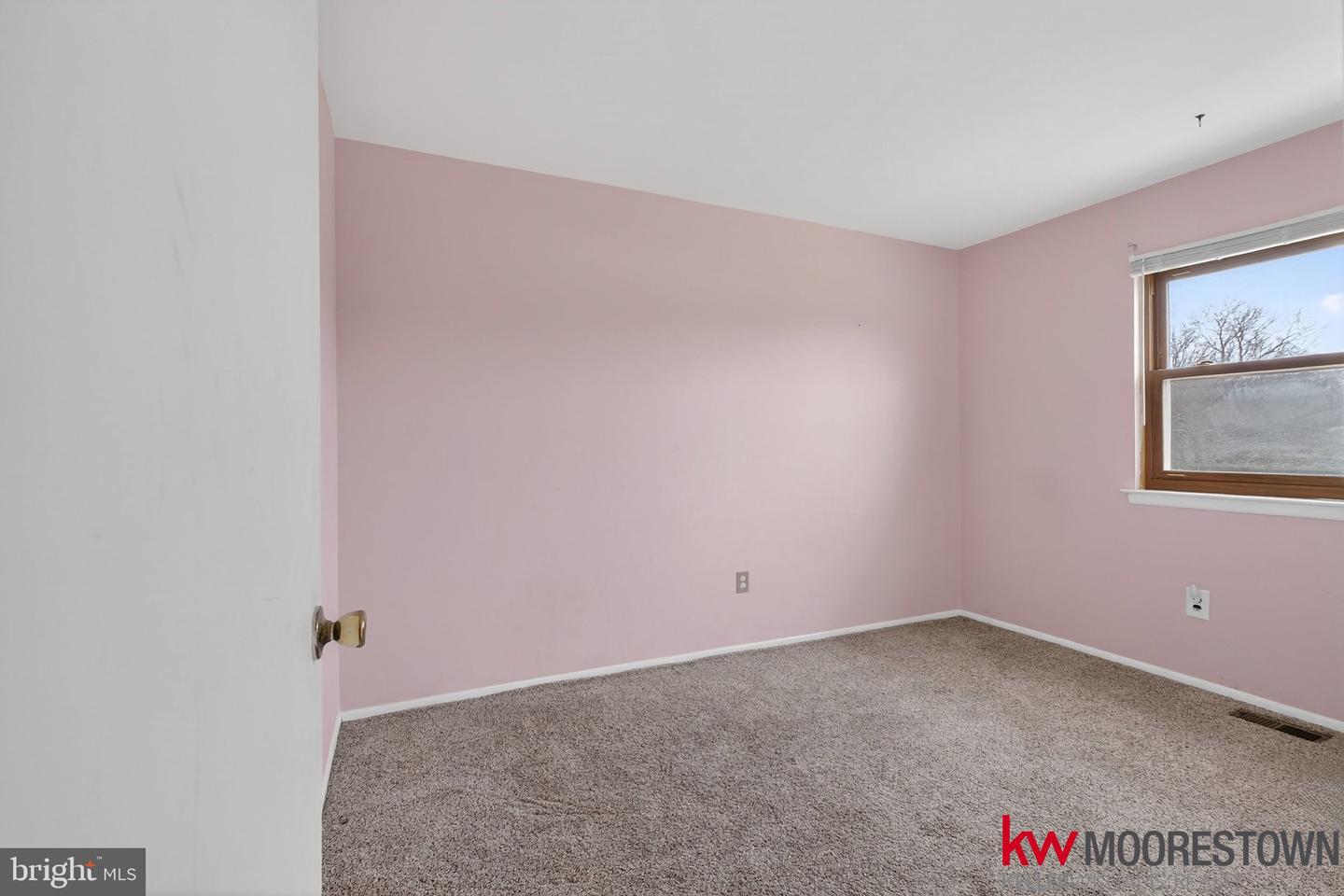 19 Nottingham Way Property Photo 22