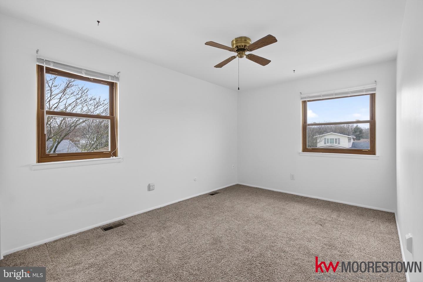 19 Nottingham Way Property Photo 26