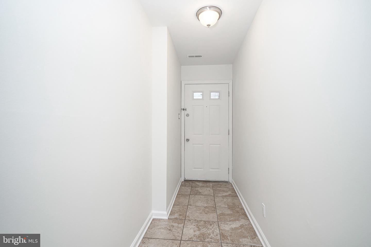 117 Chaucer Rd Property Photo 2