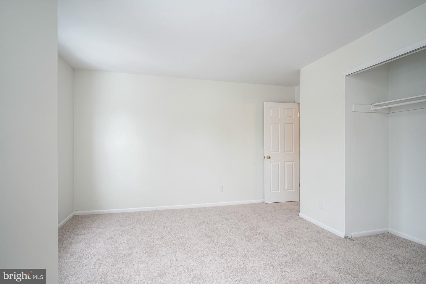 117 Chaucer Rd Property Photo 16