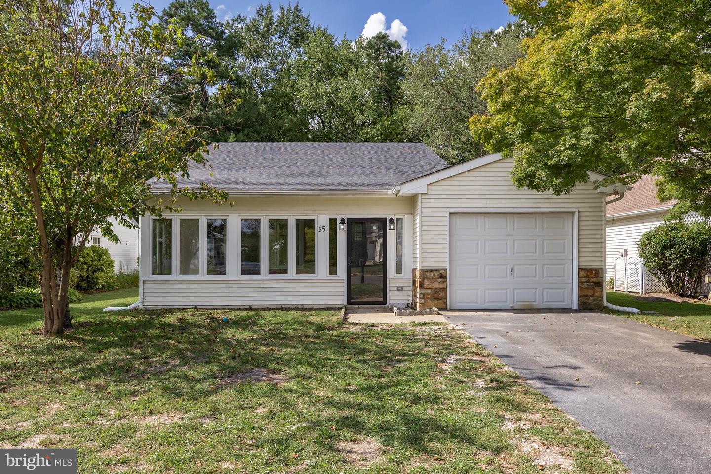 55 Sheffield Pl Property Photo 1