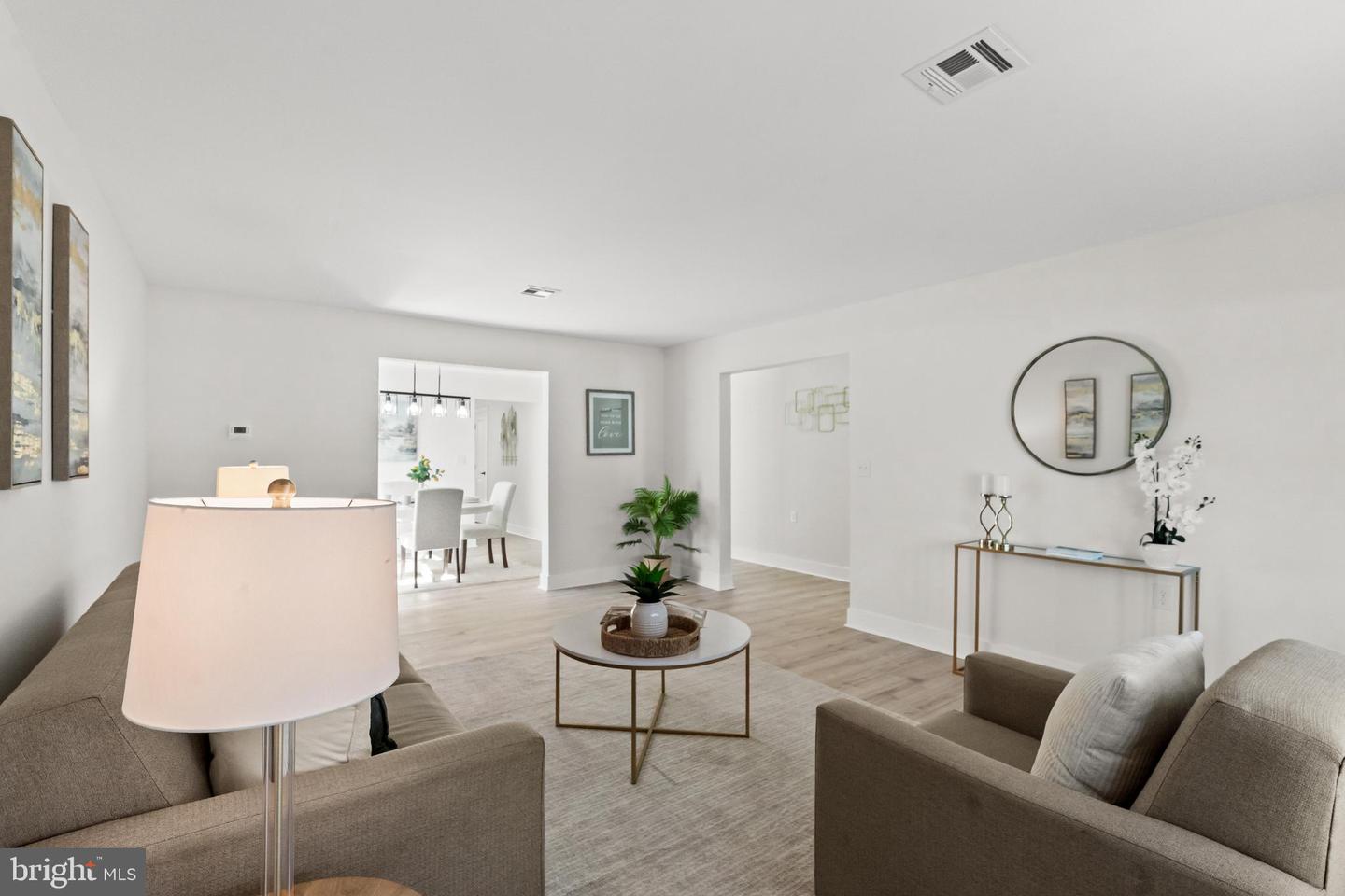 55 Sheffield Pl Property Photo 4