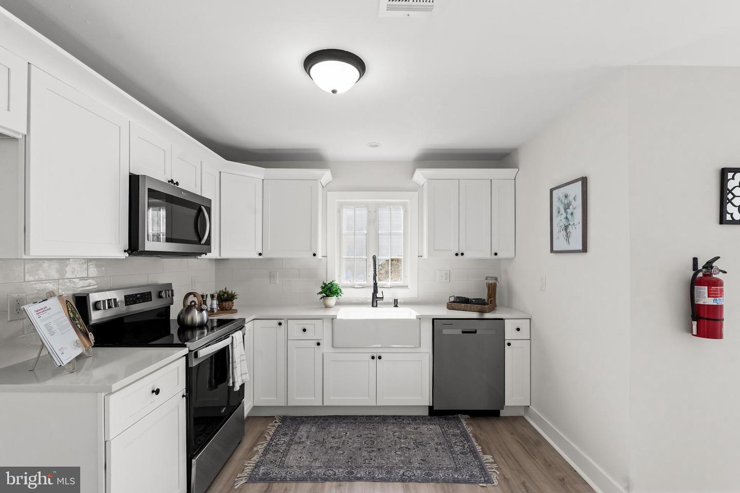 55 Sheffield Pl Property Photo 6