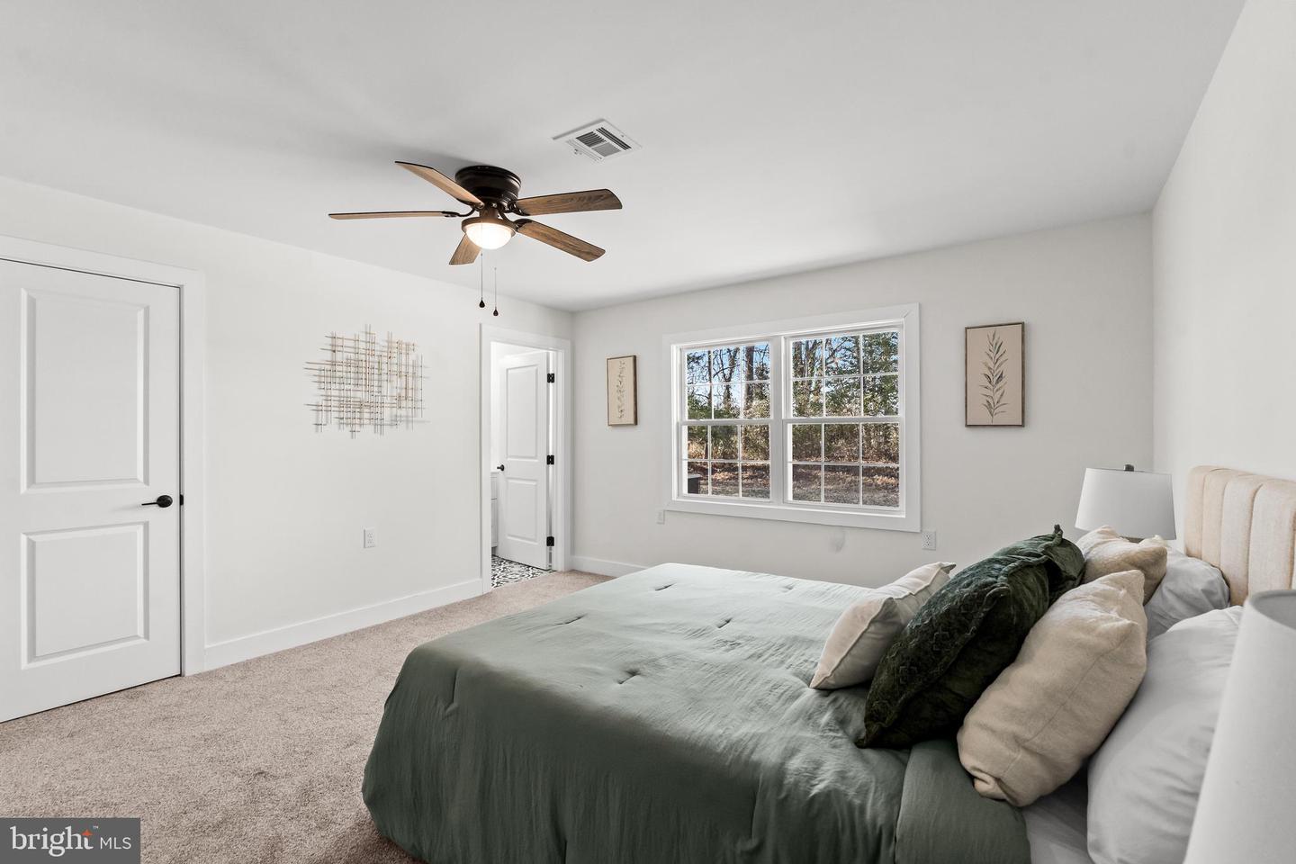 55 Sheffield Pl Property Photo 9