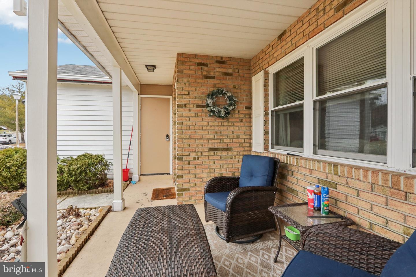 46 Gramercy Pl Property Photo 5
