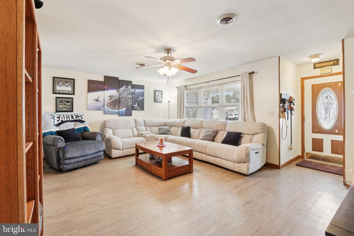 46 Gramercy Pl Property Photo 8