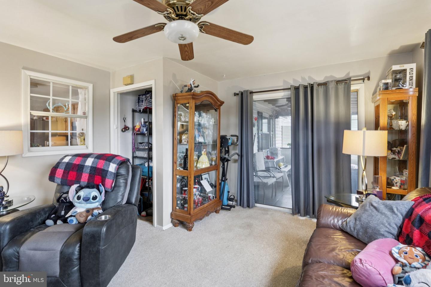 46 Gramercy Pl Property Photo 27