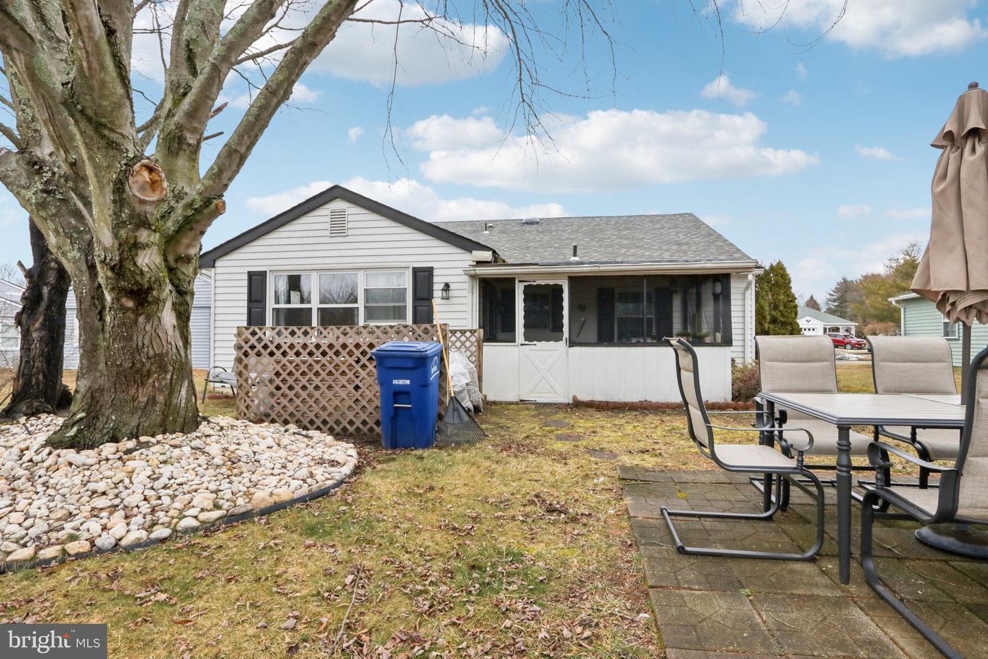 46 Gramercy Pl Property Photo 33