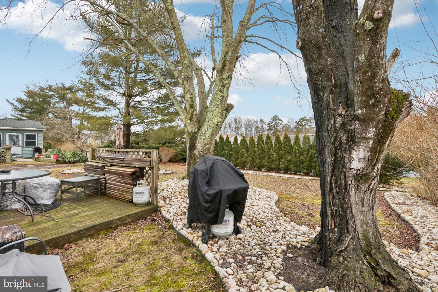 46 Gramercy Pl Property Photo 35