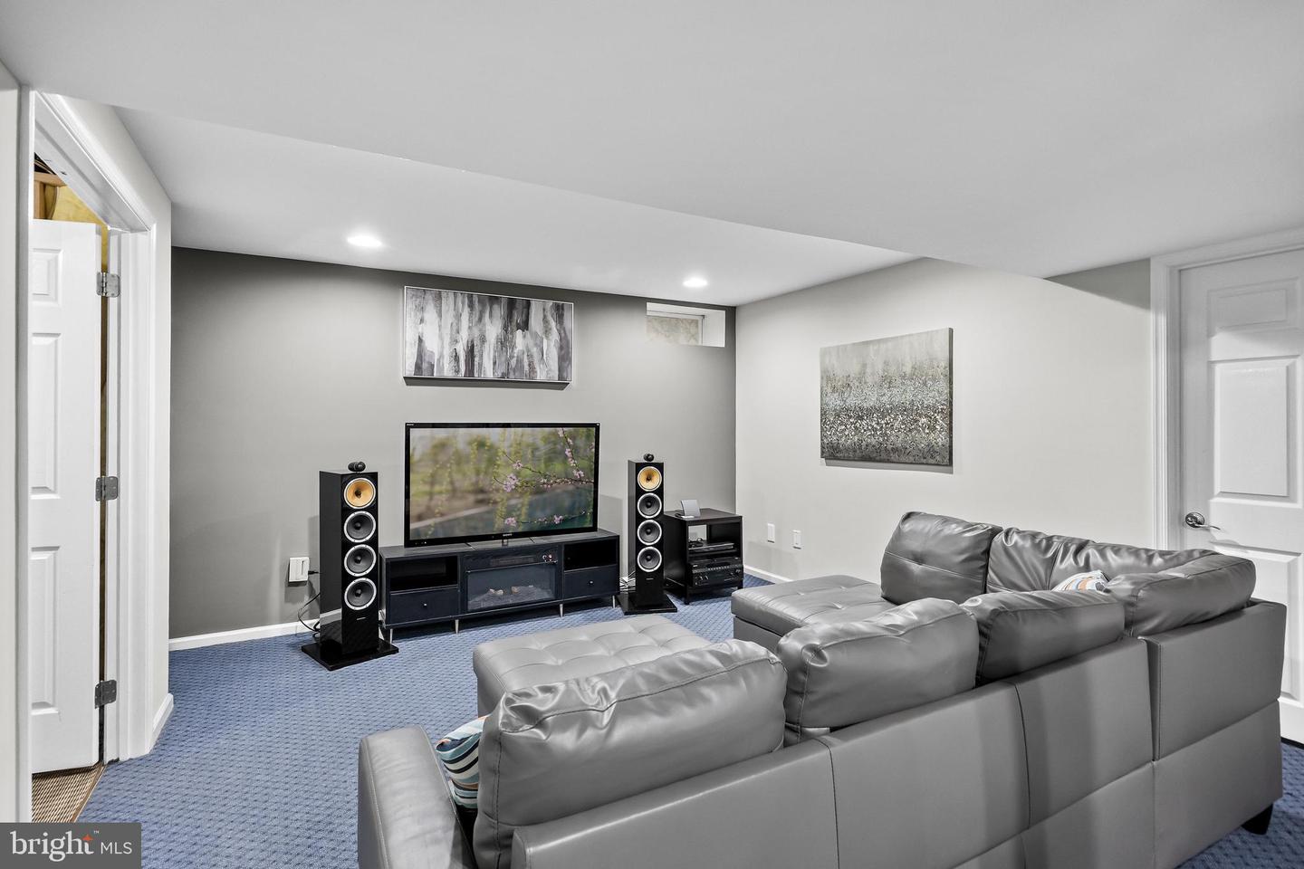 2 Rothbury Dr Property Photo 38