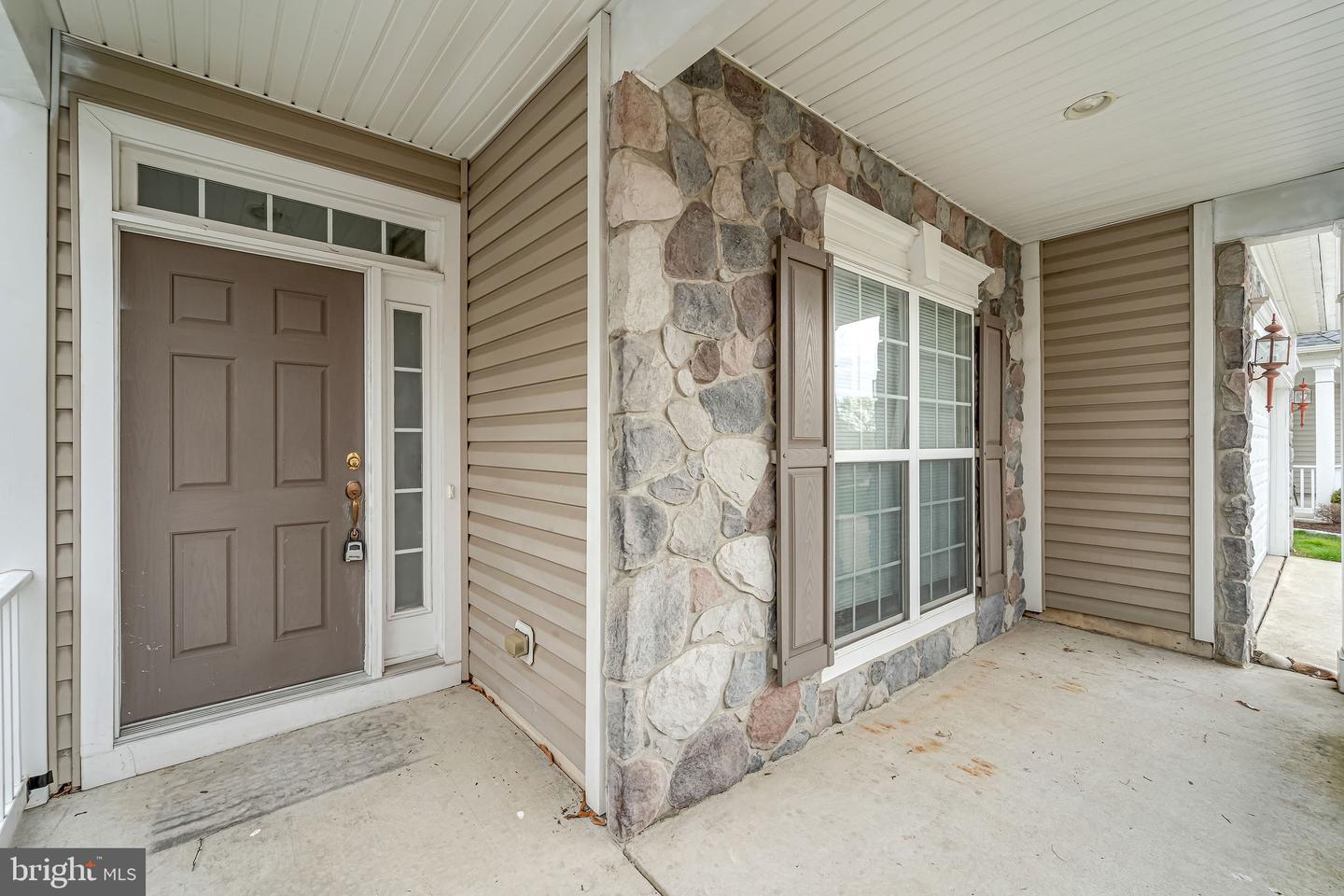 12 Pennington Ct Property Photo 4