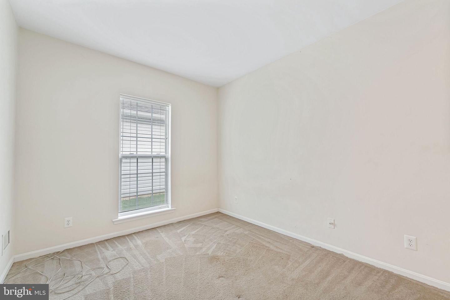12 Pennington Ct Property Photo 7