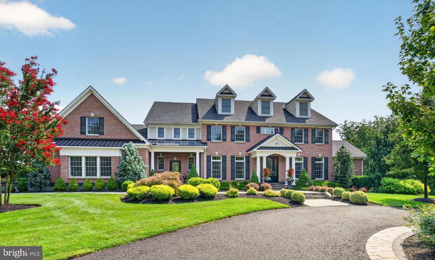 106 ASHLEY CT