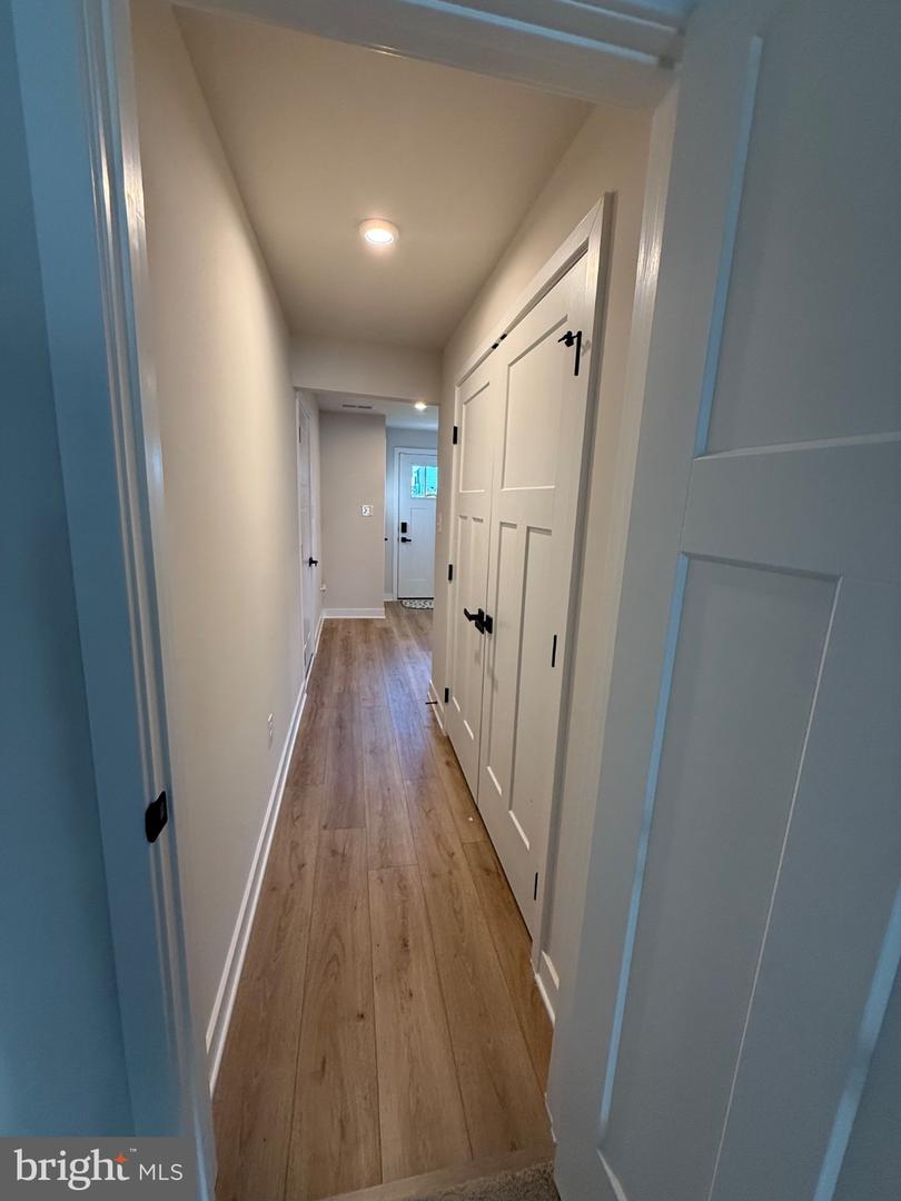 3 Cinnamon Ln Property Photo 3