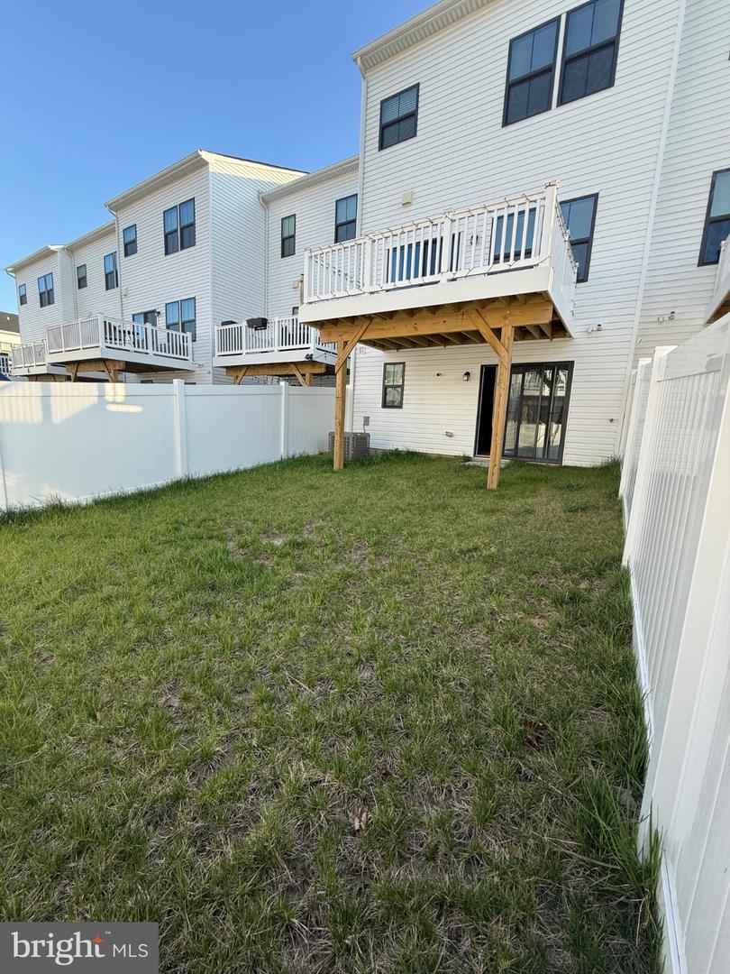 3 Cinnamon Ln Property Photo 26