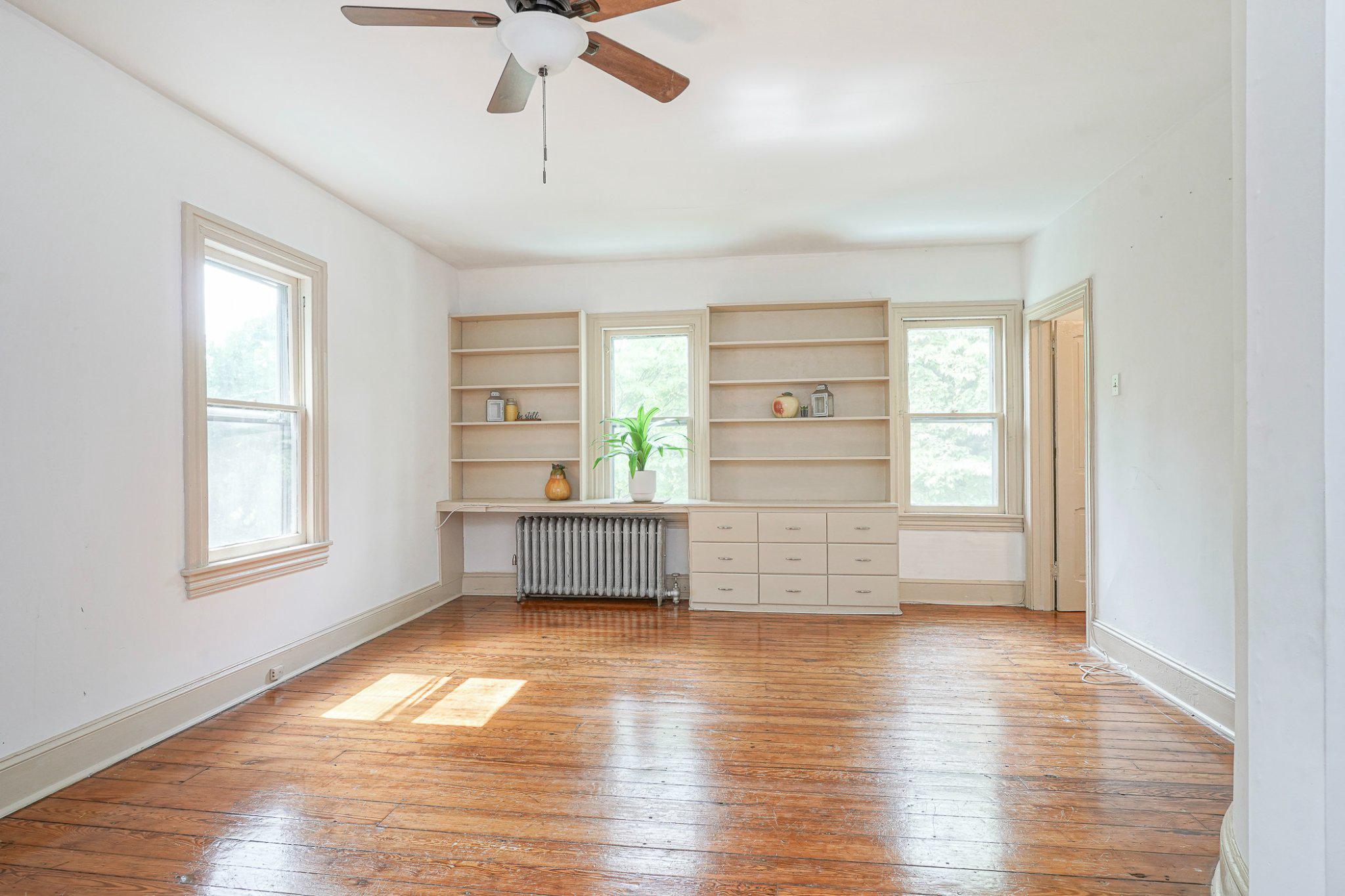 315 Chestnut St Property Photo 5
