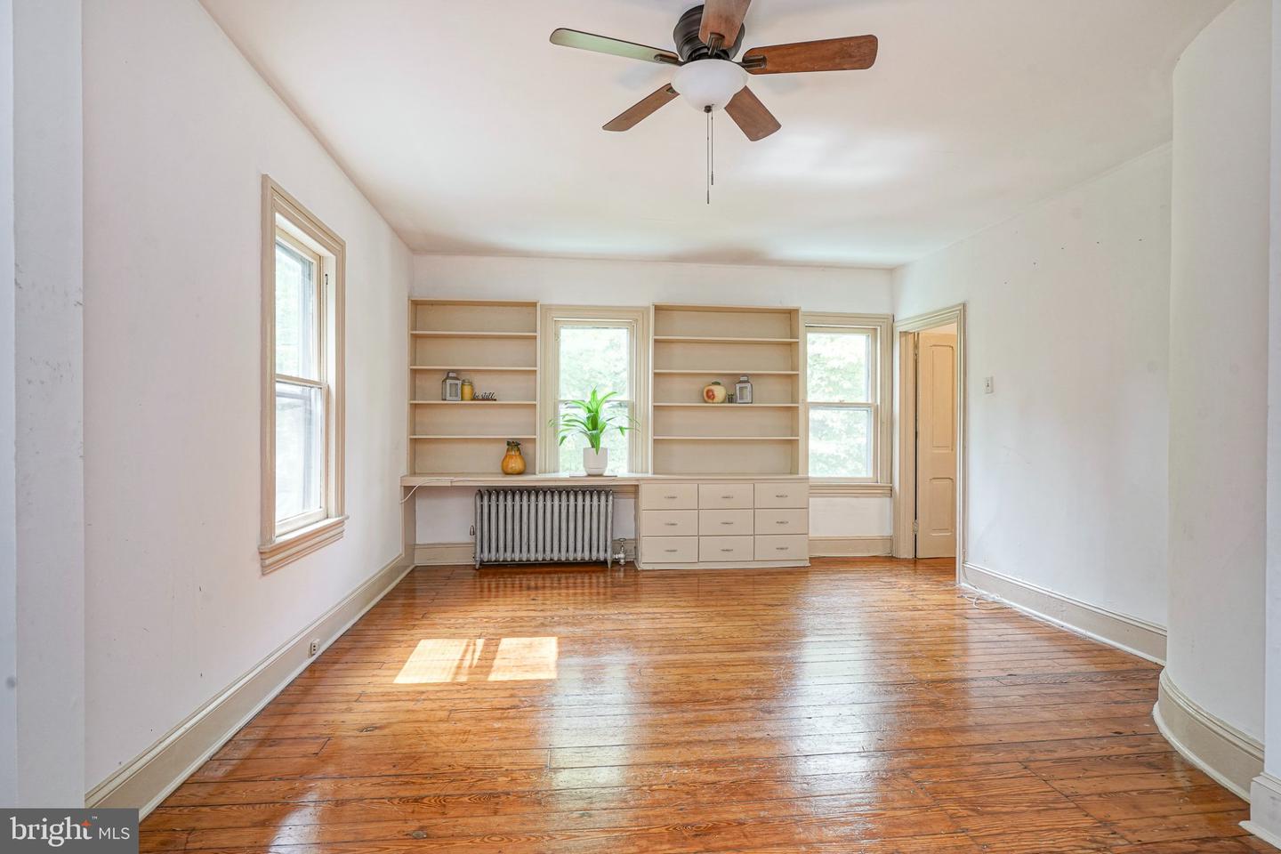 315 Chestnut St Property Photo 17