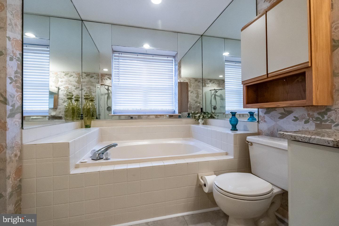 111 Sandhurst Dr Property Photo 36
