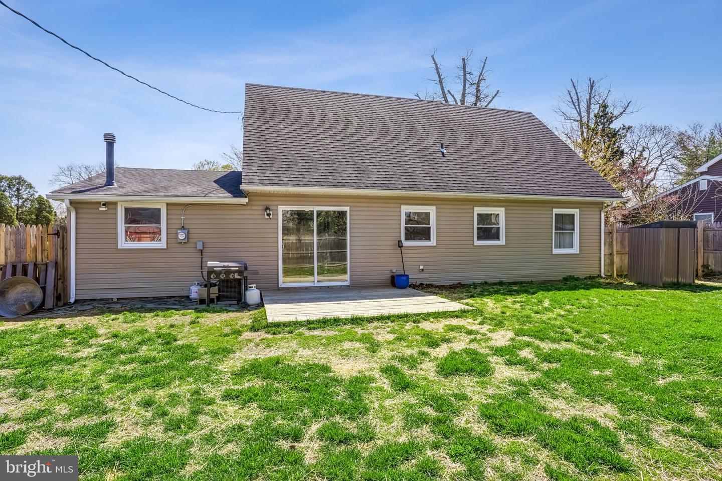 5 Middleton Ln Property Photo 19