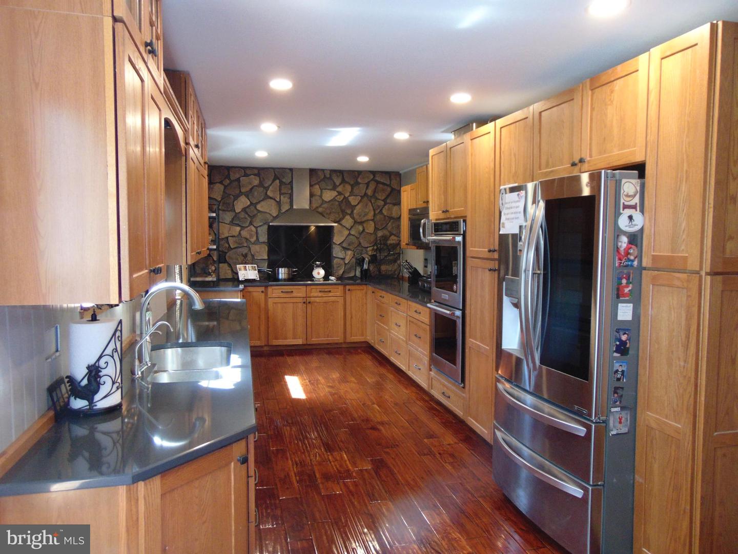 12 Mallard Dr Property Photo 4
