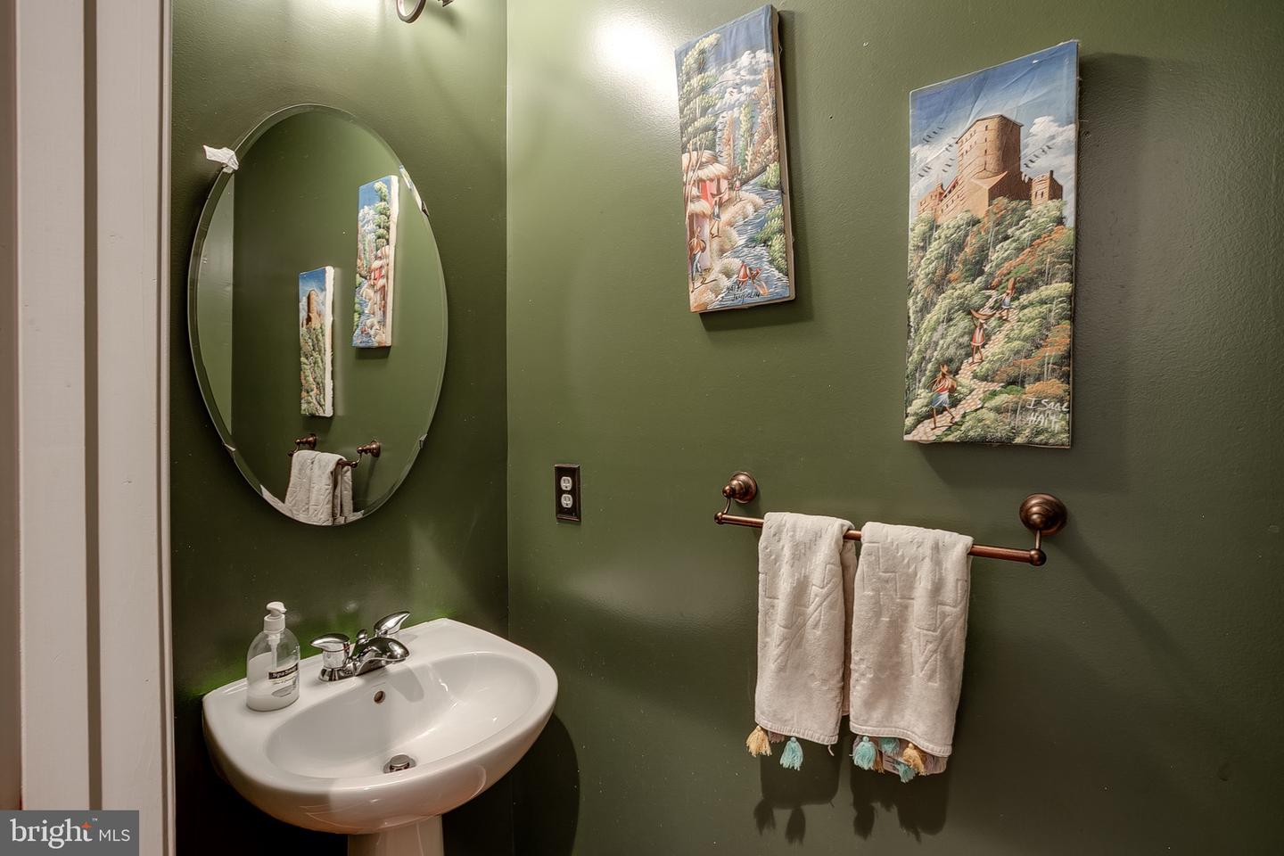 8 Peppermint Dr Property Photo 8