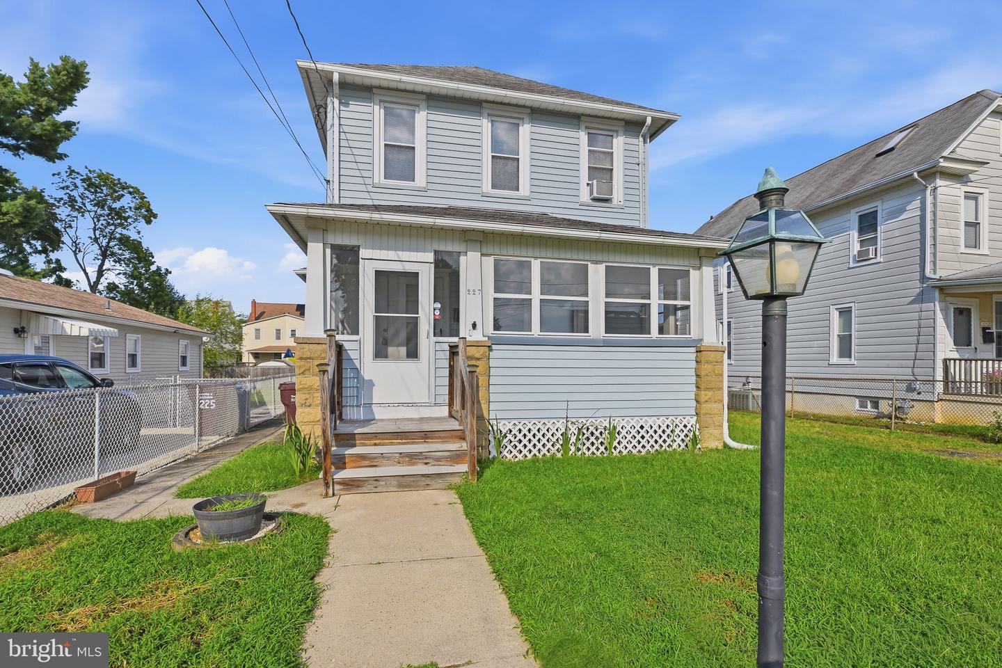 227 Heulings Ave Property Photo 1